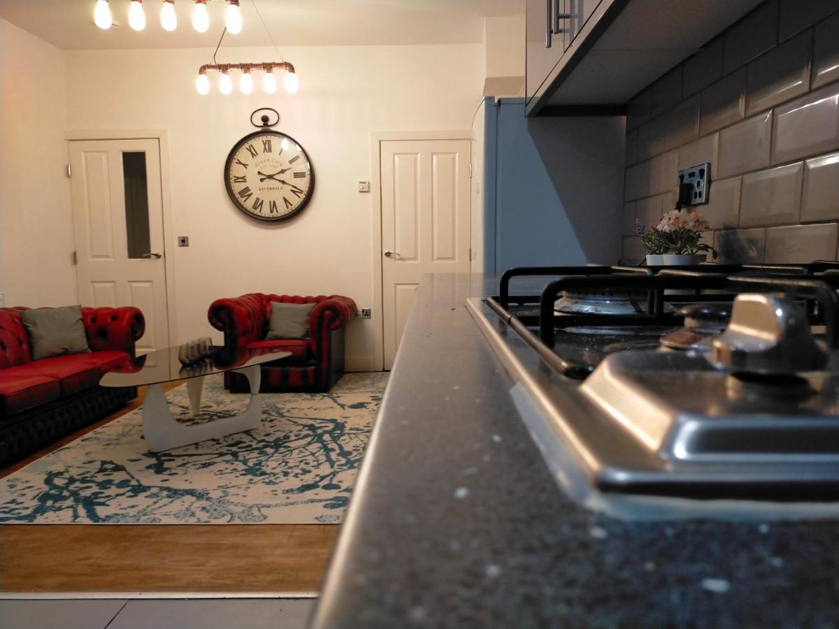 4 Bed Entire House - Heart Of The City - Near Sufc Sheffield Exteriör bild